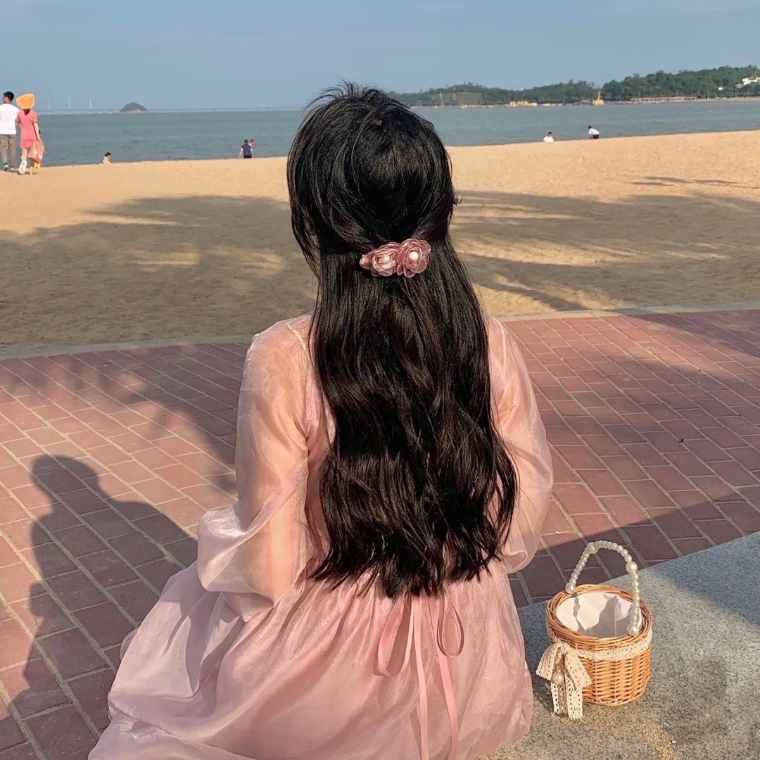 歌声欢唱的树
