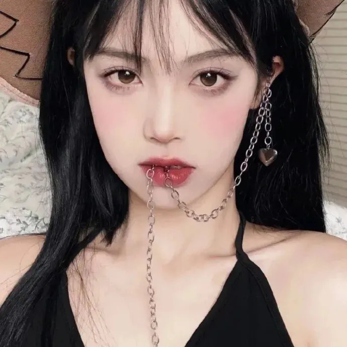 安娜·妮可·史密斯:花花公子女郎死亡真相